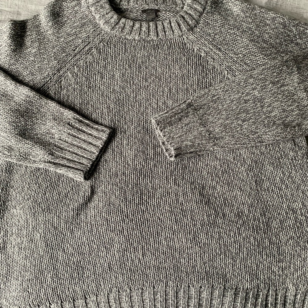 Aerie sweater- size Large- NEW W/O tags- never worn